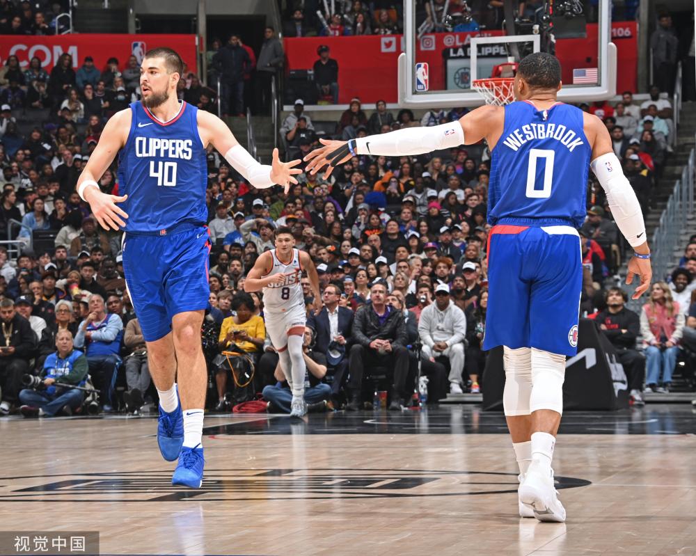 为借助国际 为借助国际